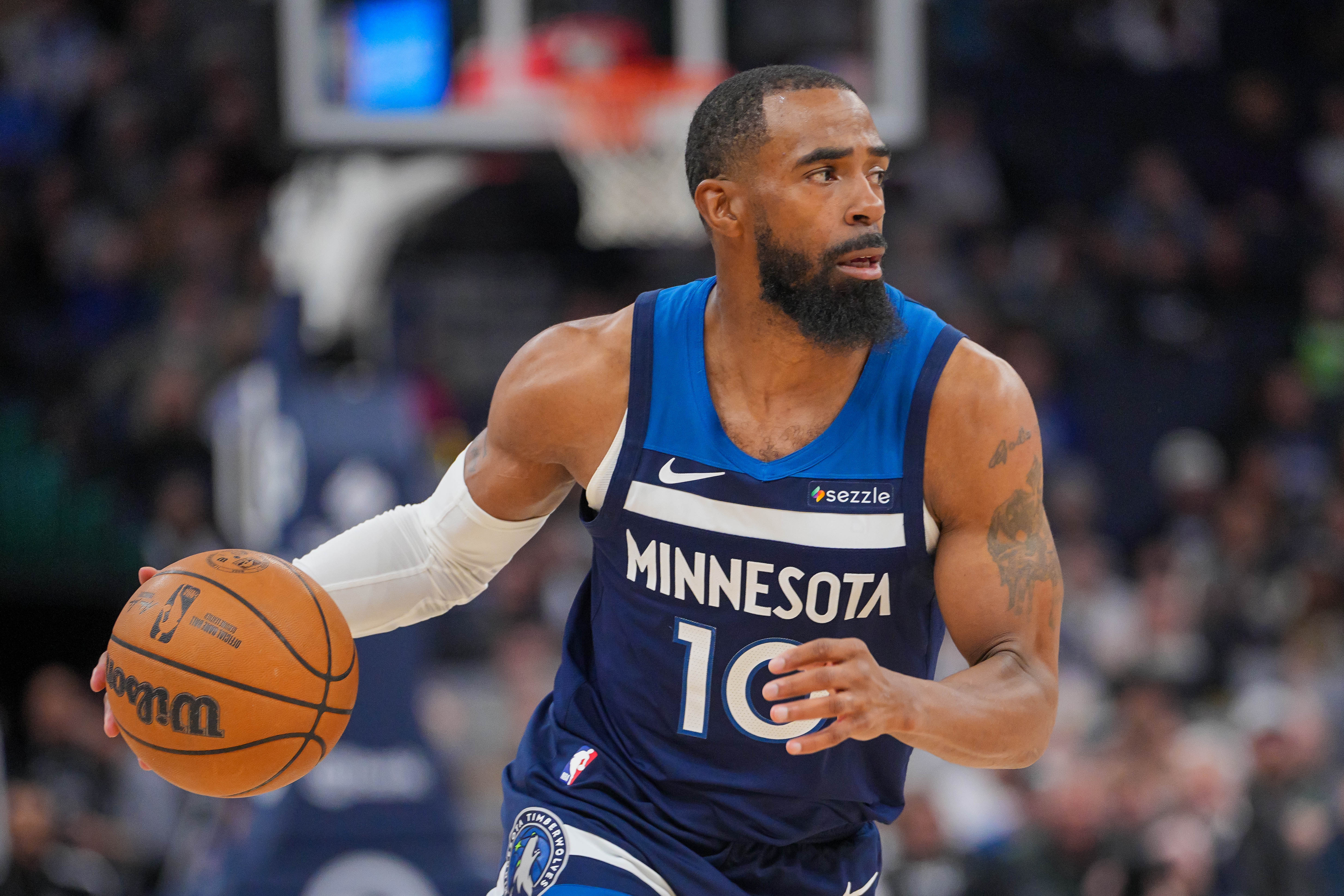 ac米兰-森林狼为追字母哥清理空间 公牛换来艾维&amp;康利后怀特也将离队？